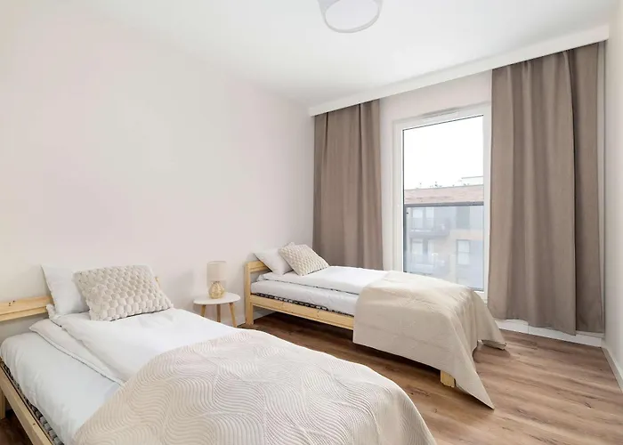 Przestronny Z 2 Sypialniami By Renters Poznań