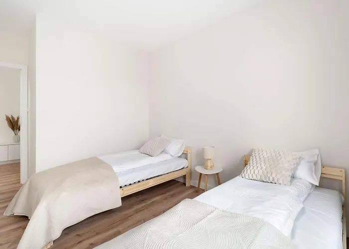 Przestronny Z 2 Sypialniami By Renters Appartement