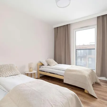 Przestronny Z 2 Sypialniami By Renters Познань