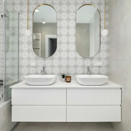 Przestronny Z 2 Sypialniami By Renters Apartament Poznań