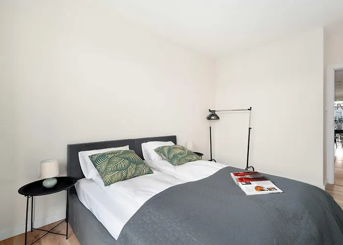 Przestronny Z 2 Sypialniami By Renters Apartament *