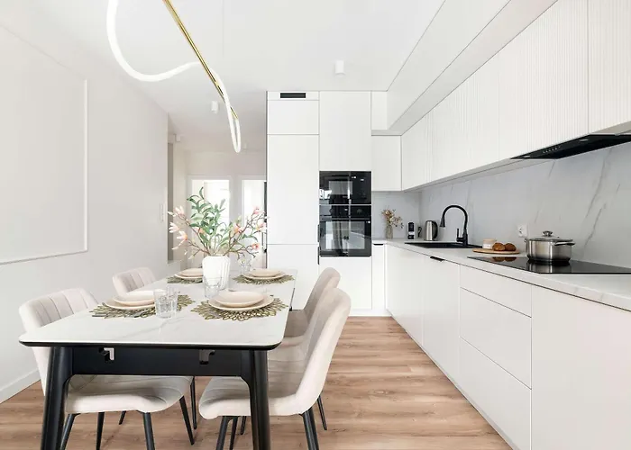 Apartament Przestronny Z 2 Sypialniami By Renters *